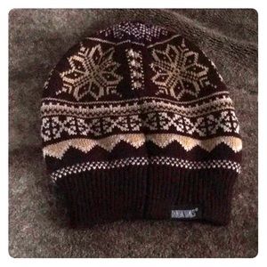 Muk Luks Toboggan NWOT